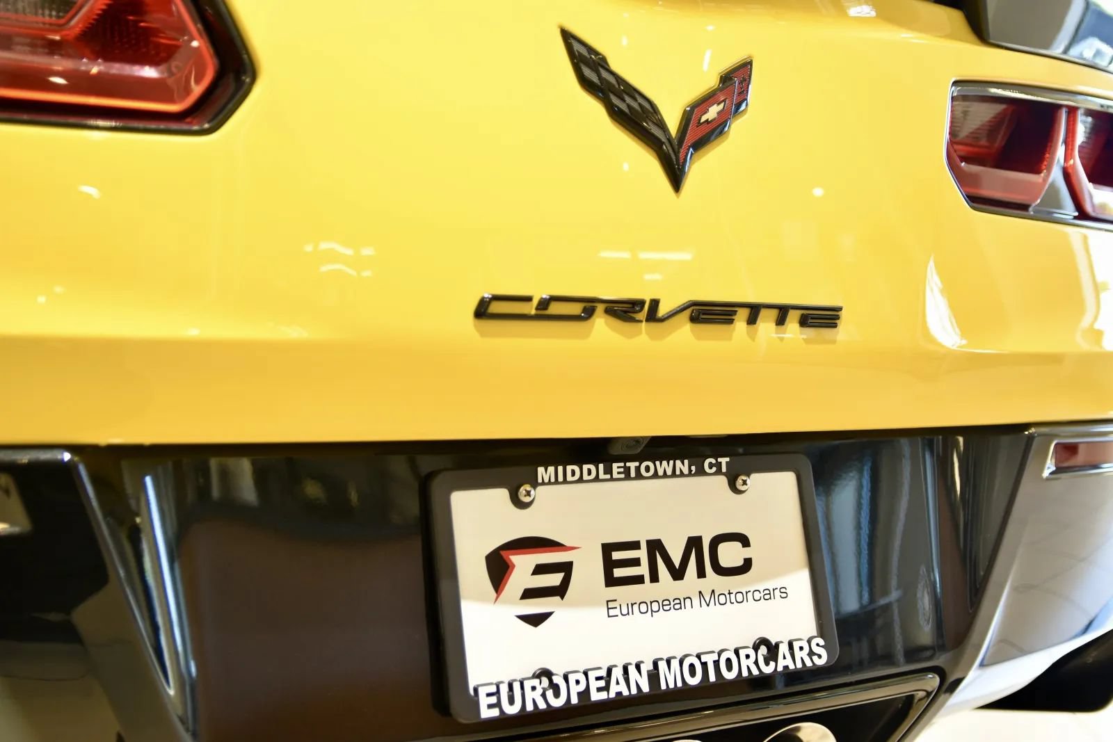 Used 2014 Chevrolet Corvette Stingray Coupe w/ 2LT Preferred Equipment Group RWD image 11