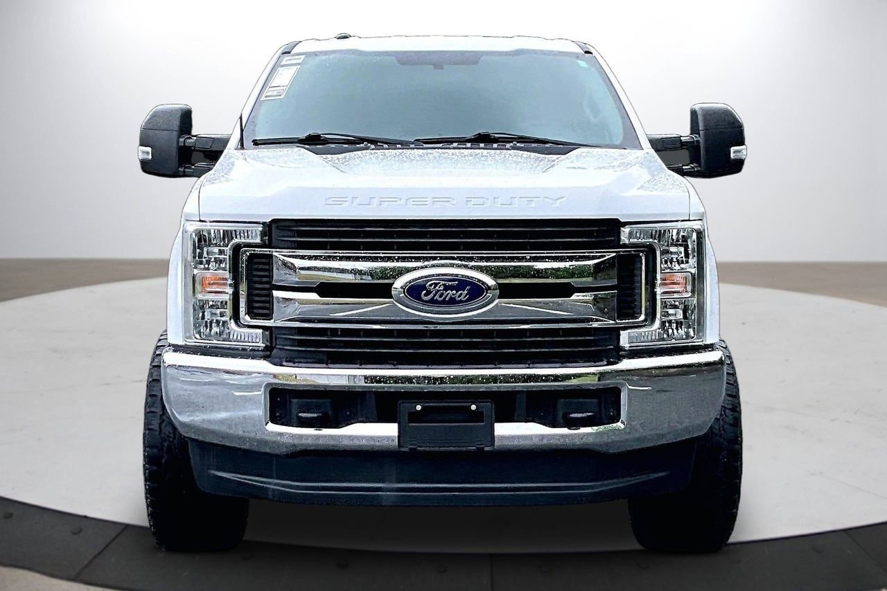 Used 2019 Ford F250 XLT AWD/4WD image 3