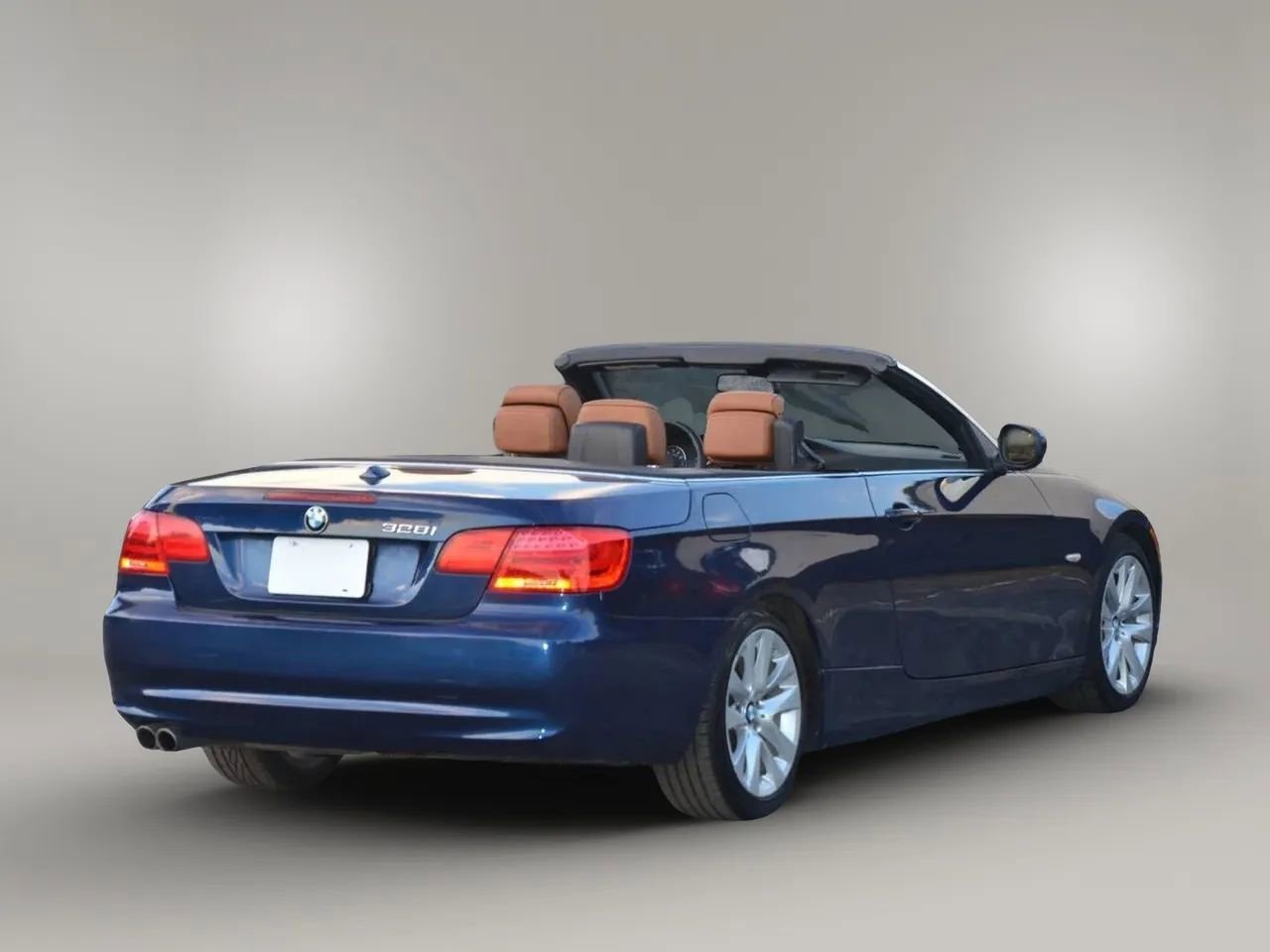 Used 2013 BMW 328i Convertible image 17