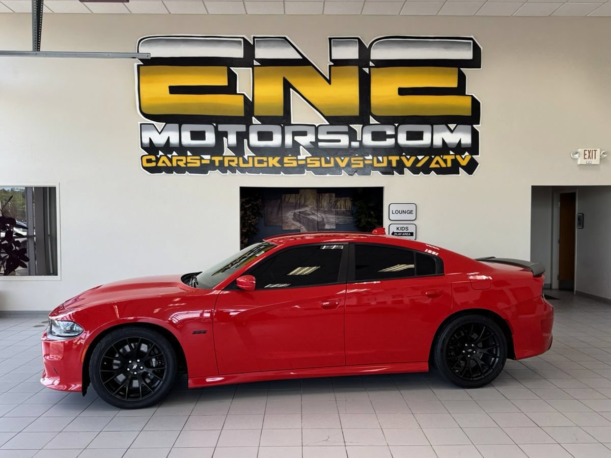 Used 2019 Dodge Charger Scat Pack w/ Dynamics Package RWD image 6
