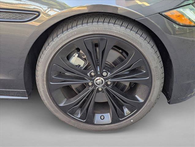 New 2024 Jaguar XF R-Dynamic SE AWD/4WD image 9