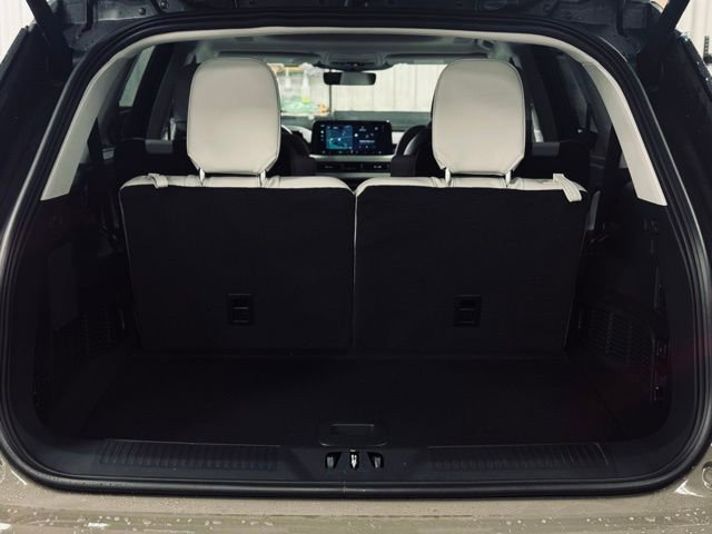 New 2026 Lincoln Aviator Reserve image 9