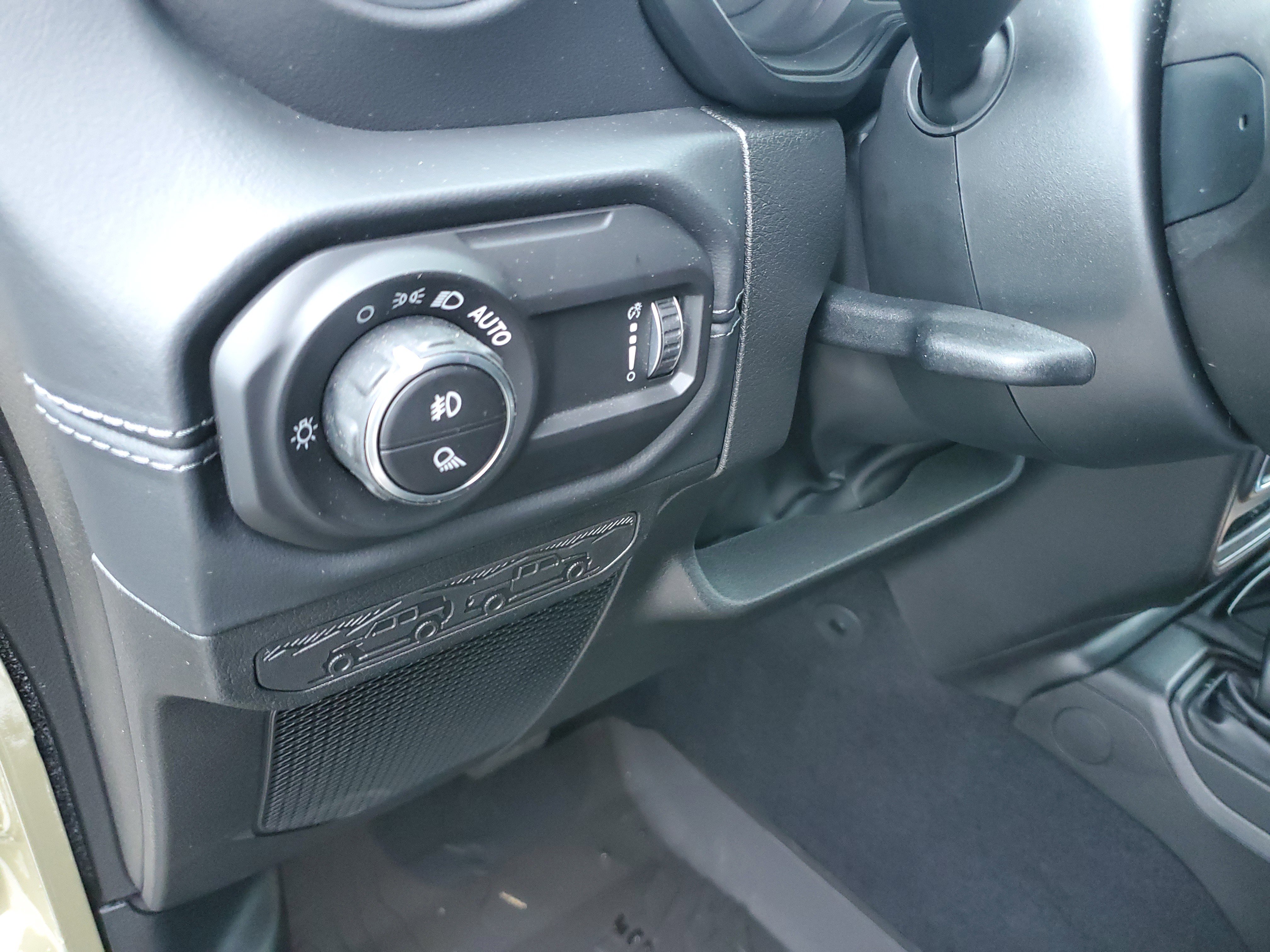 New 2025 Jeep Gladiator Sport image 20