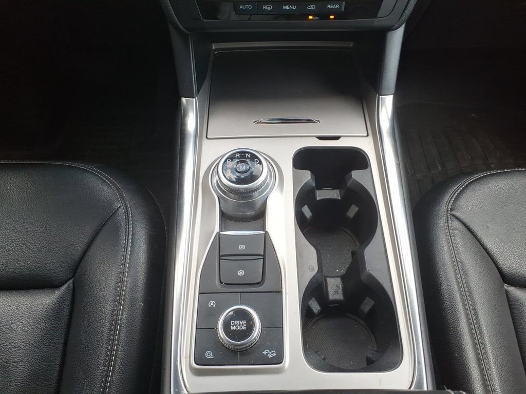 Used 2020 Ford Explorer XLT w/ Equipment Group 202A AWD/4WD image 23