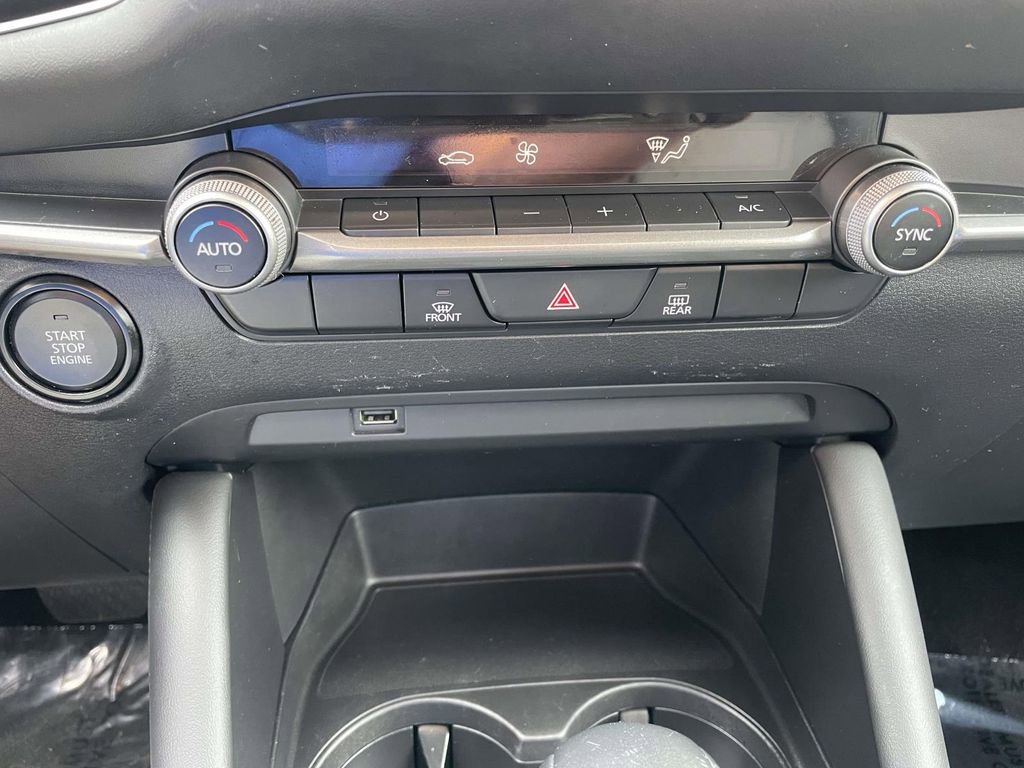 Used 2021 MAZDA MAZDA3 s image 40