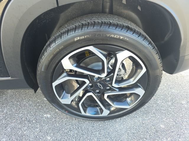 New 2026 Chevrolet Trax RS w/ Sunroof Package image 8