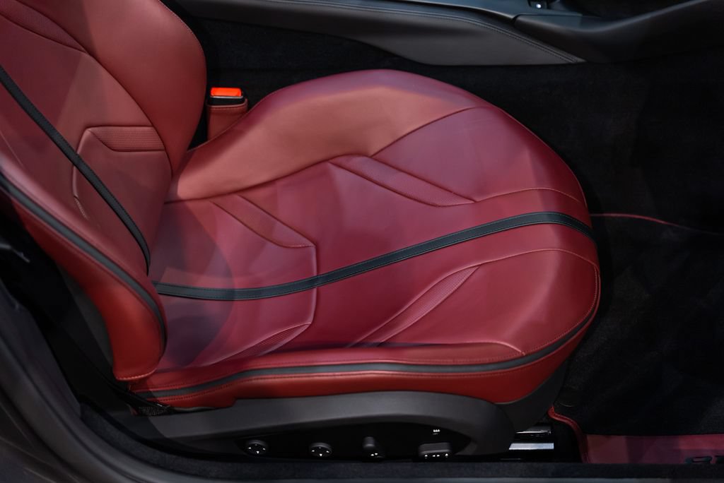 Certified 2023 Ferrari 812 GTS RWD image 47