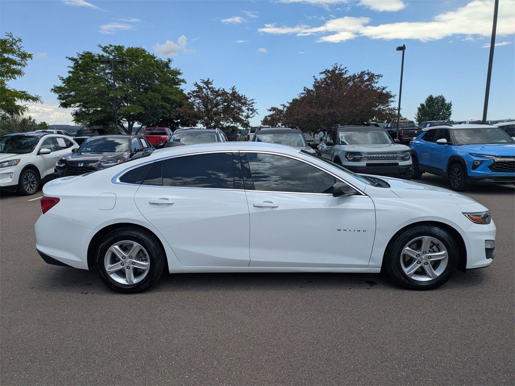 Used 2023 Chevrolet Malibu LS image 2