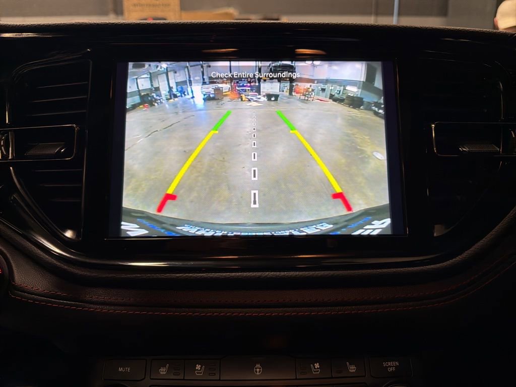 Used 2023 Dodge Durango GT AWD/4WD image 9