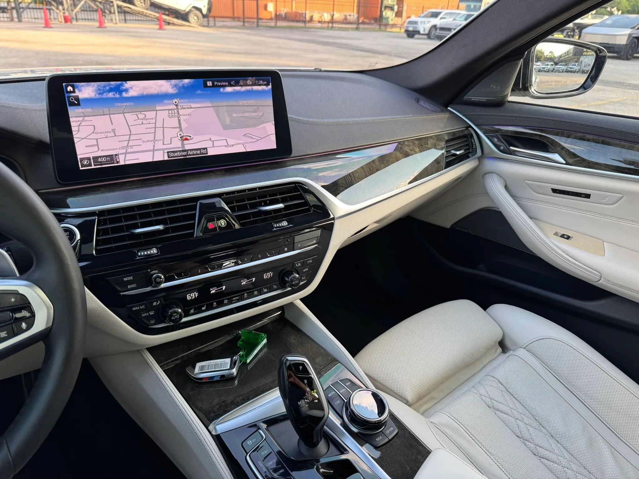 Used 2021 BMW M550i xDrive w/ Executive Package AWD/4WD image 40