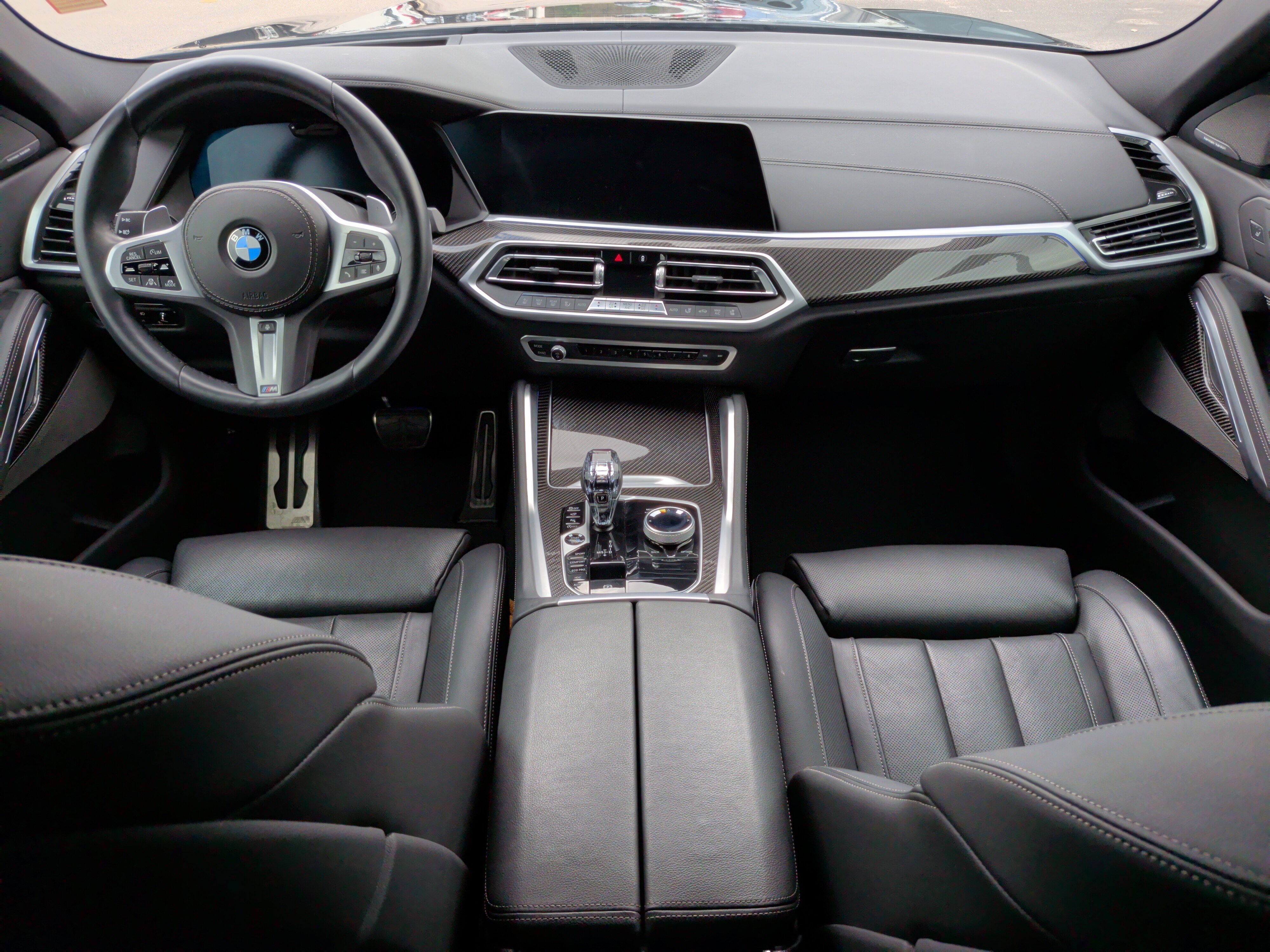 Used 2022 BMW X6 M50i w/ Executive Package image 30