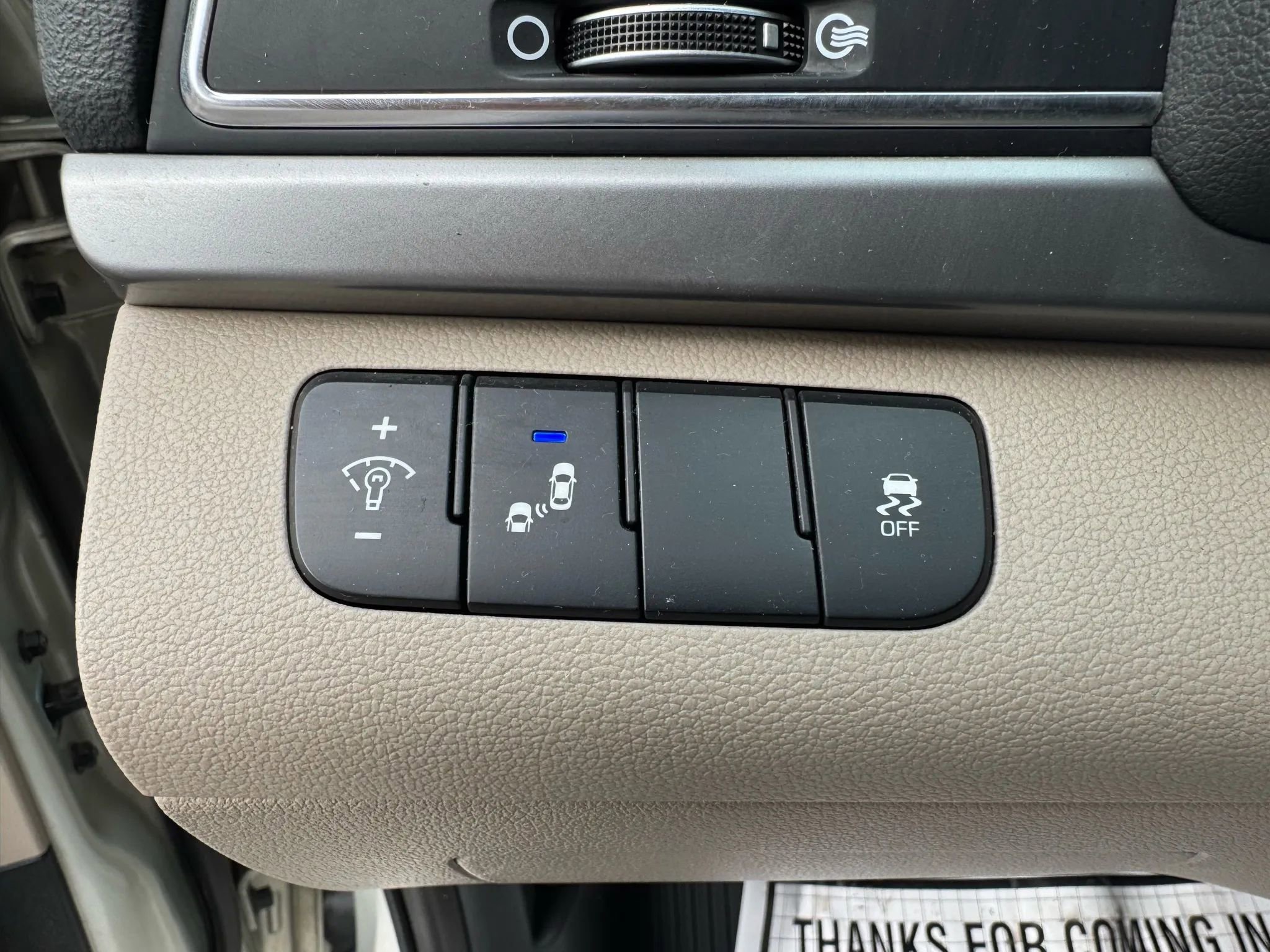 Used 2017 Hyundai Elantra Limited w/ Limited Tech Package 04 image 14