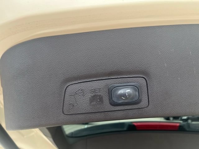 Used 2018 Lincoln MKC Reserve FWD image 7