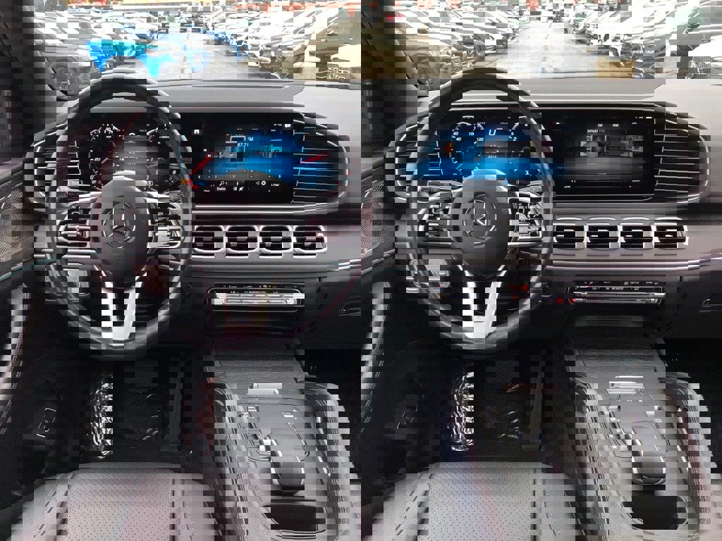 Certified 2022 Mercedes-Benz GLE 350 4MATIC w/ AMG Line Exterior image 16