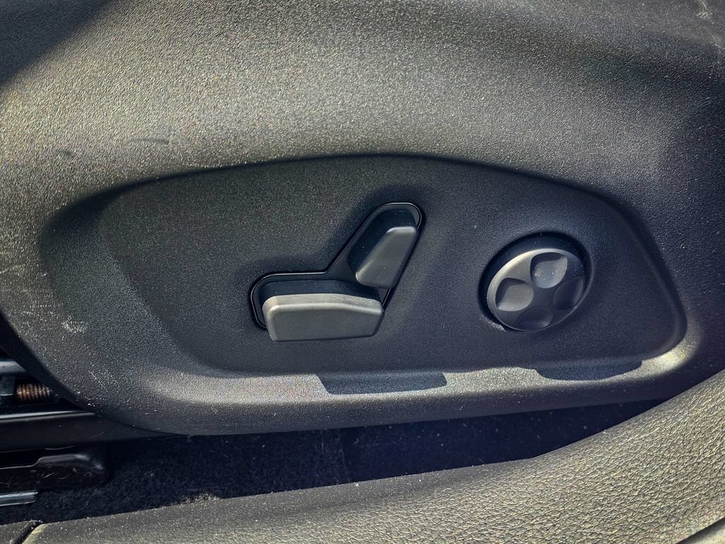 Used 2018 Jeep Compass Latitude w/ Popular Equipment Group AWD/4WD image 14