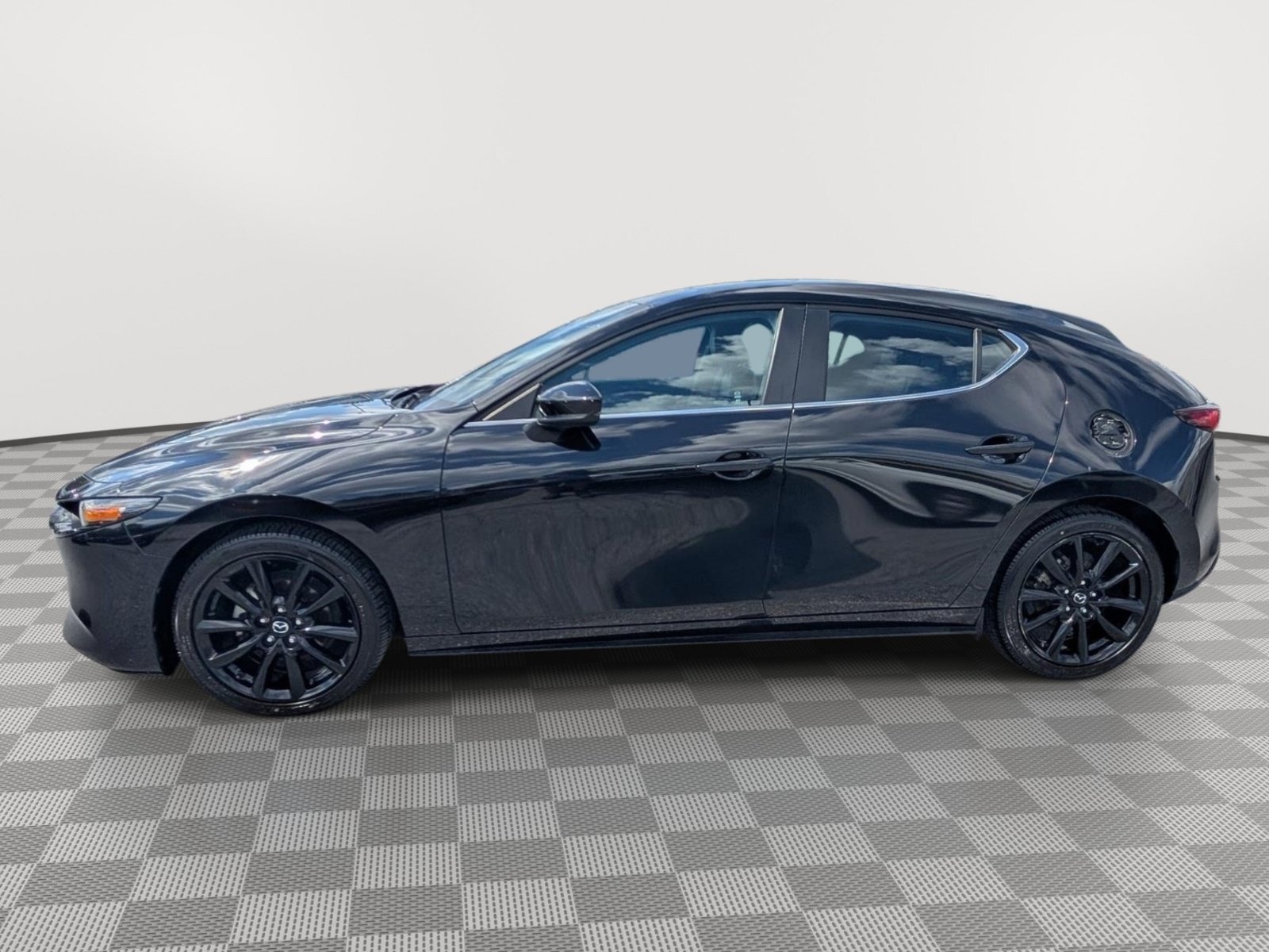 Used 2024 MAZDA MAZDA3 s FWD image 2