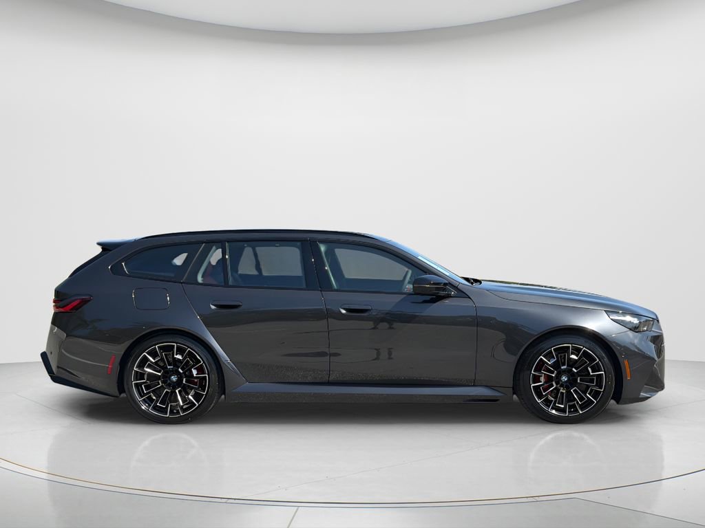 New 2026 BMW M5 Touring image 25