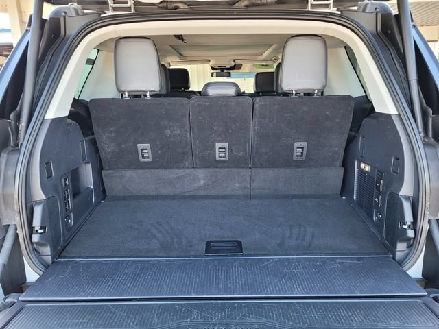 Used 2025 Ford Expedition Platinum AWD/4WD image 26