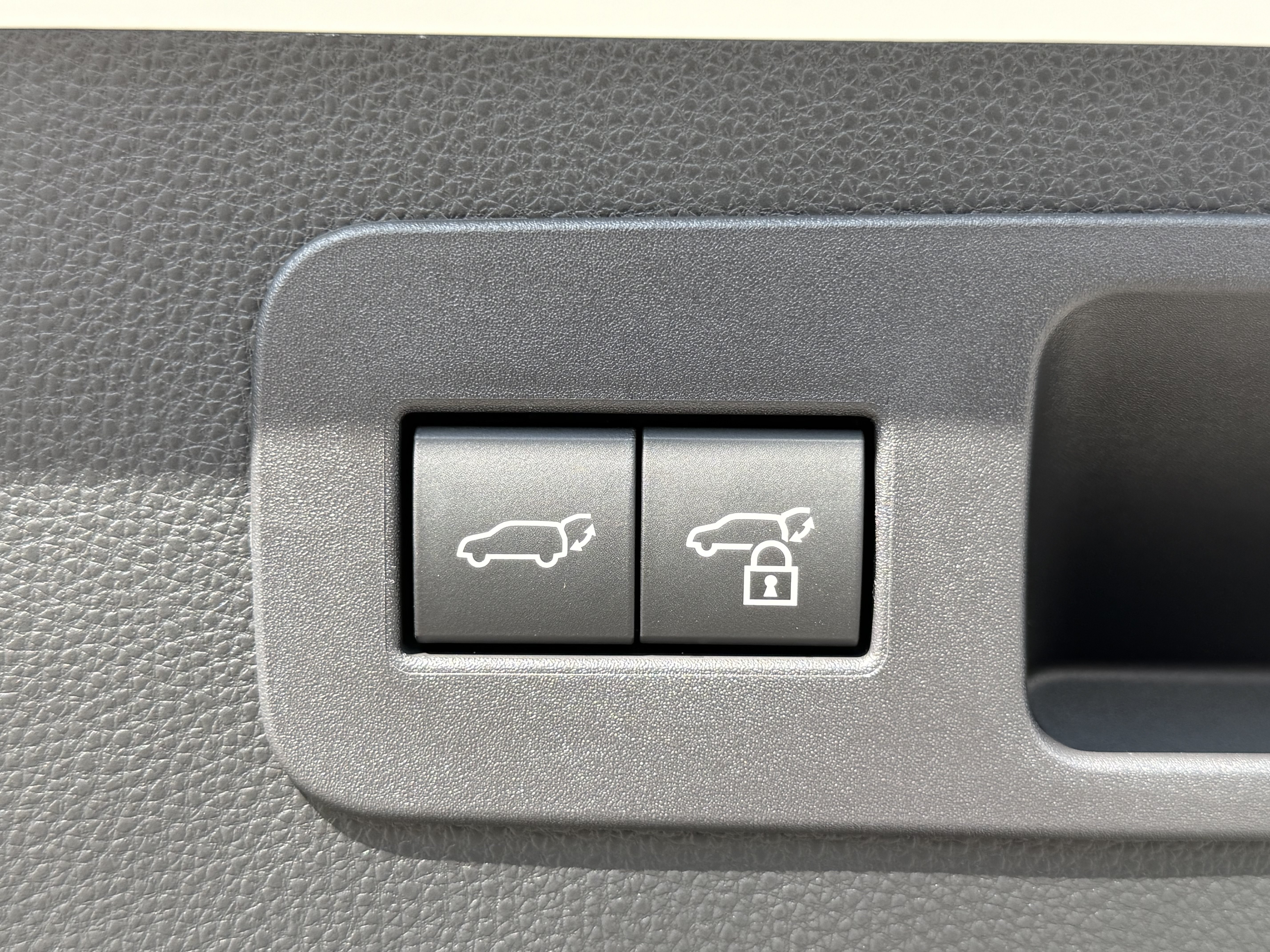 New 2026 Lexus LX 700h F Sport AWD/4WD image 15