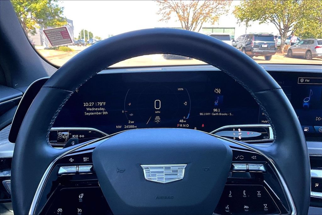 Used 2024 Cadillac Lyriq Luxury AWD/4WD image 22