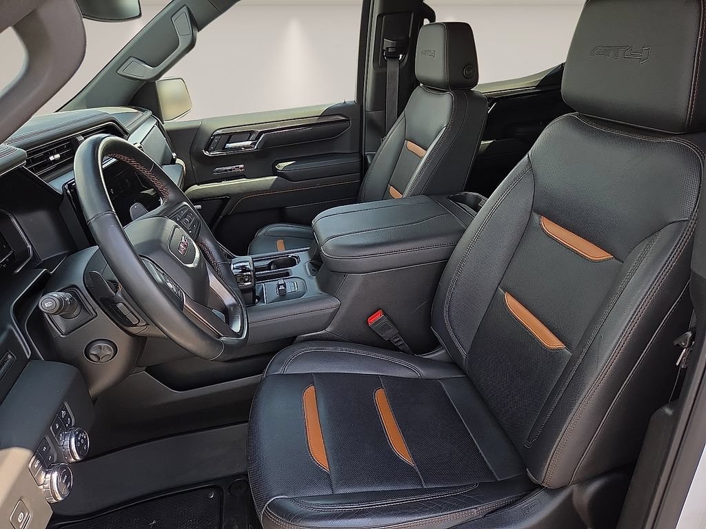 Used 2023 GMC Sierra 1500 AT4 w/ AT4 Premium Package AWD/4WD image 13