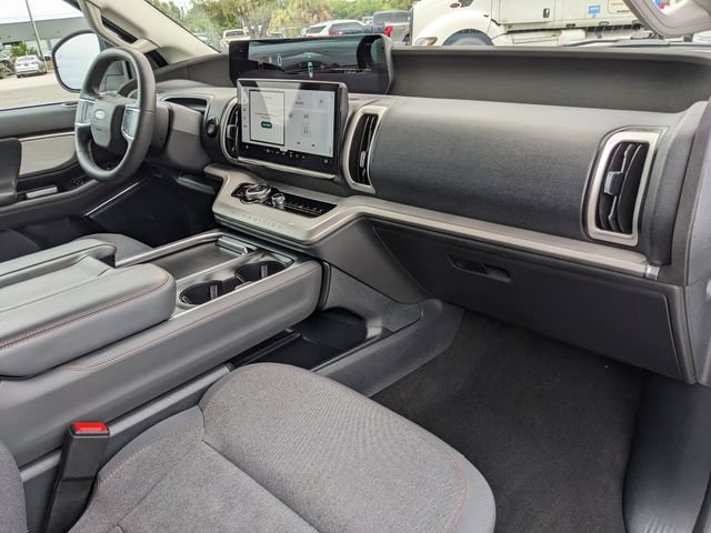 Certified 2025 Ford Expedition Max Active RWD image 13