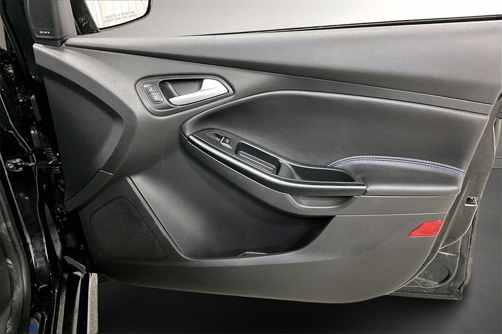 Used 2017 Ford Focus RS image 27