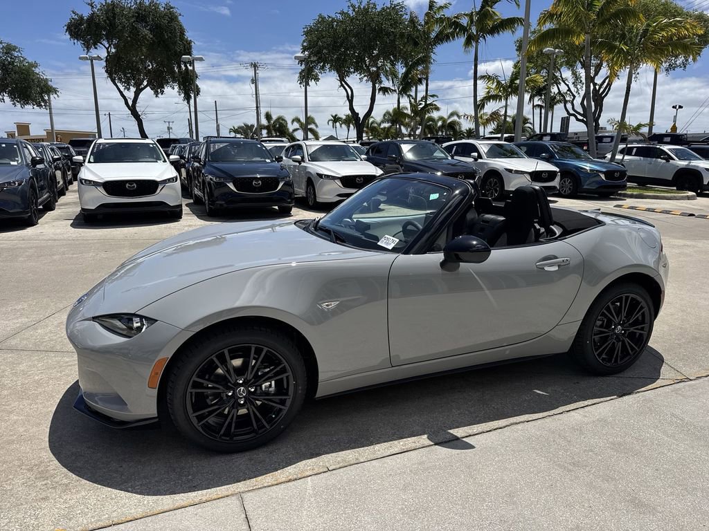 New 2026 MAZDA MX-5 Miata Club w/ Interior Package RWD image 10