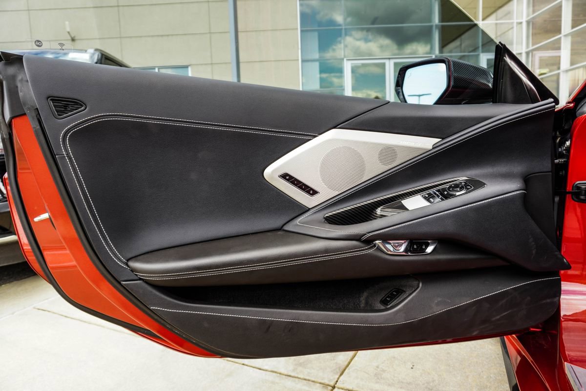 Used 2024 Chevrolet Corvette Stingray Preferred Cpe w/ Battery Protection Package image 28