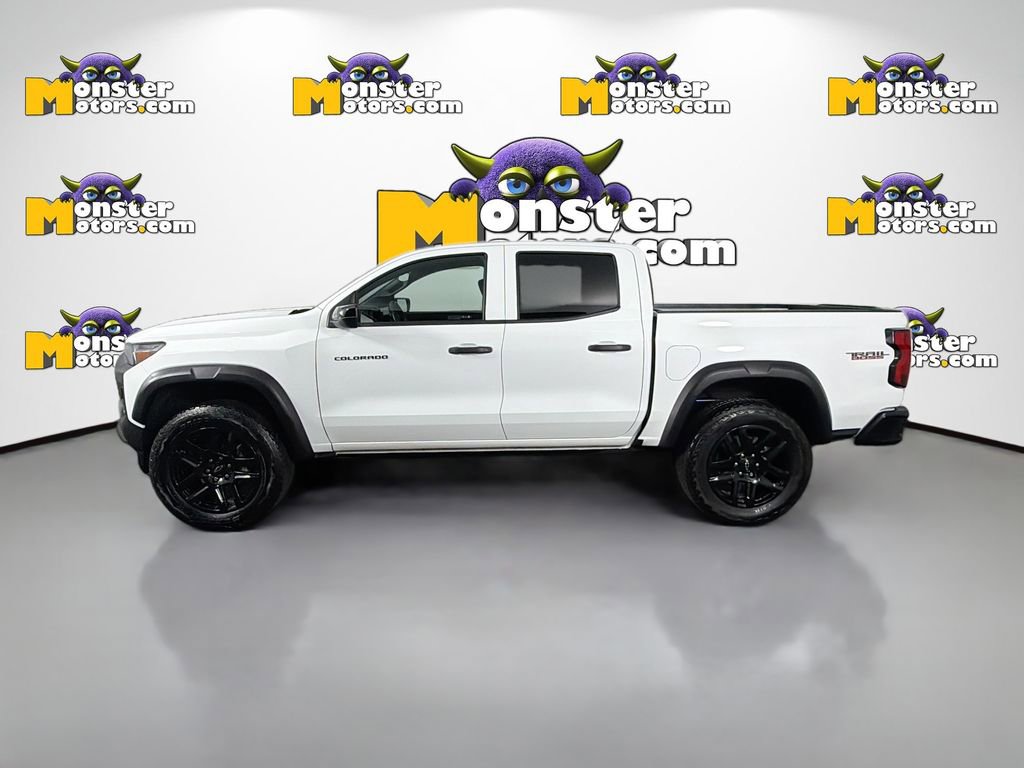 Used 2024 Chevrolet Colorado Trail Boss w/ Safety Package image 8