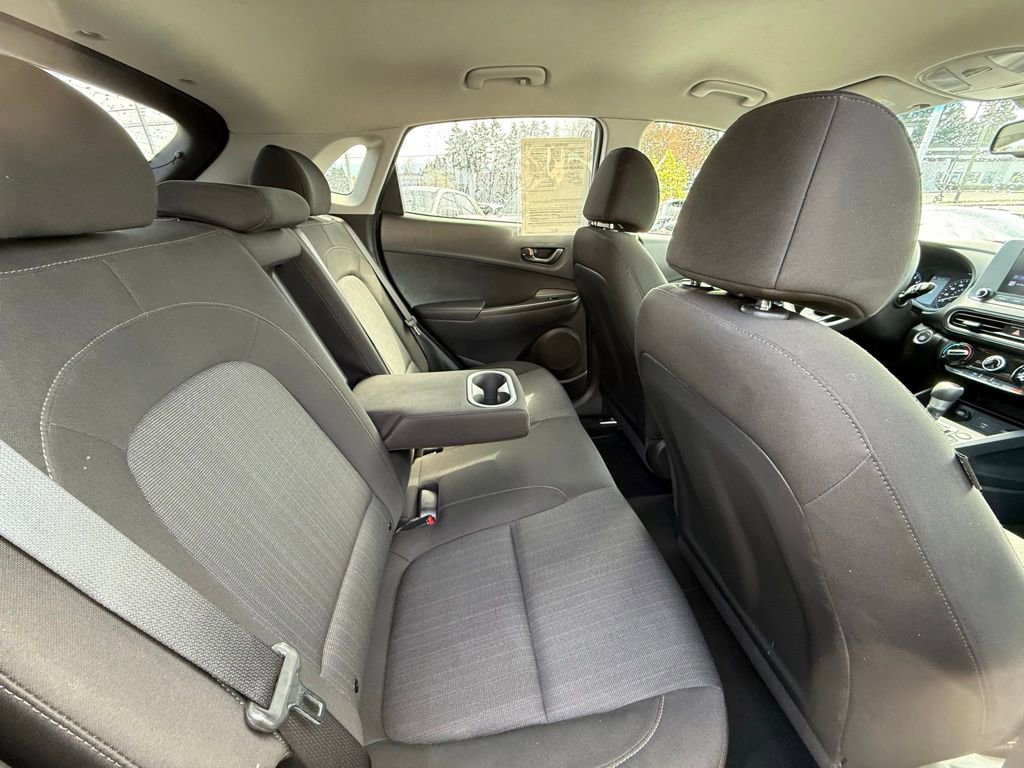 Certified 2022 Hyundai Kona SEL w/ Cargo Package AWD/4WD image 18