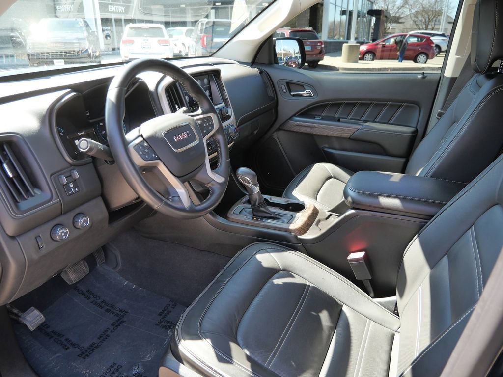 Used 2022 GMC Canyon Denali w/ Denali Black Edition Package image 28