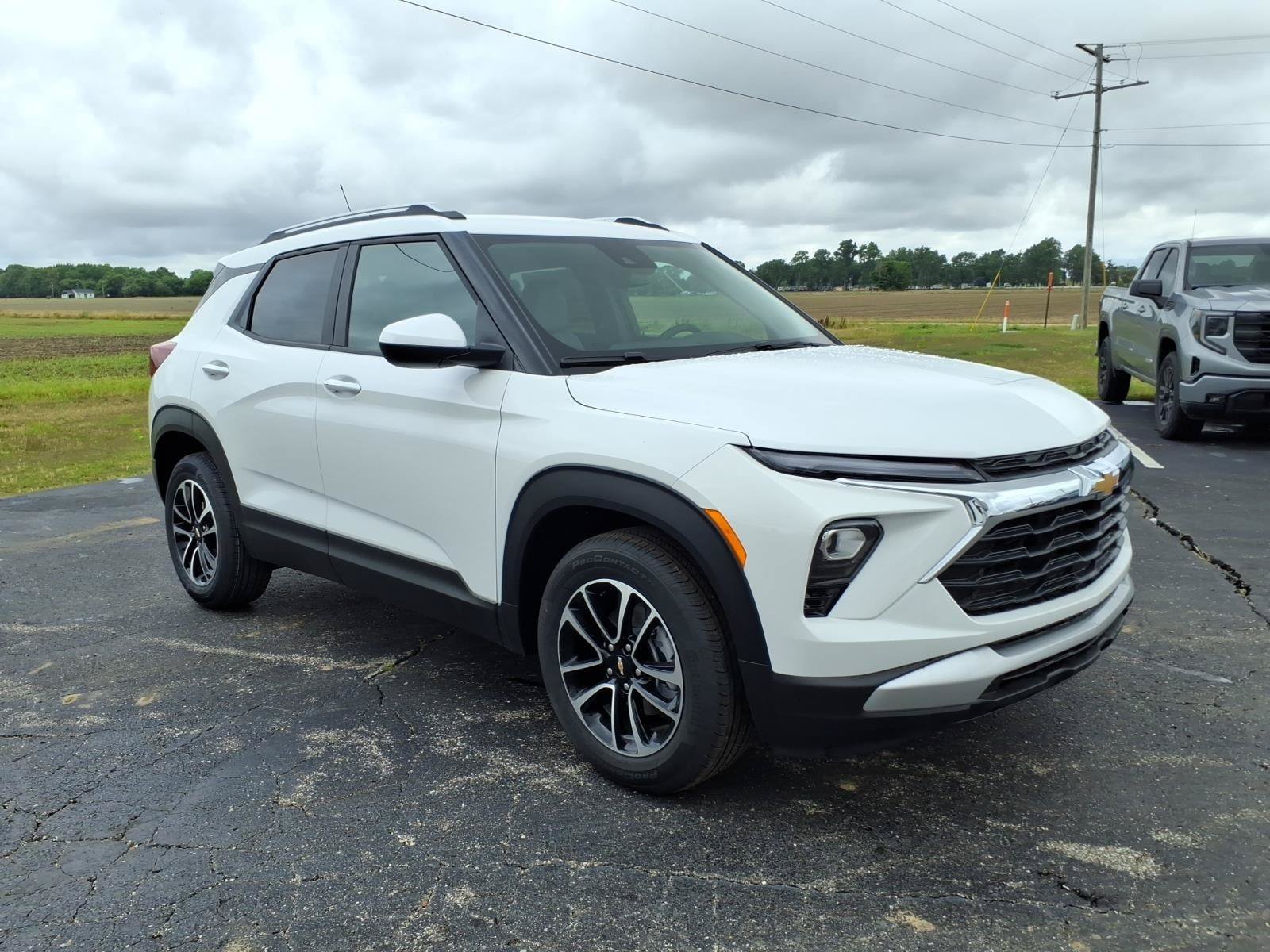 New 2026 Chevrolet TrailBlazer LT w/ LT Cold Weather Package FWD image 7