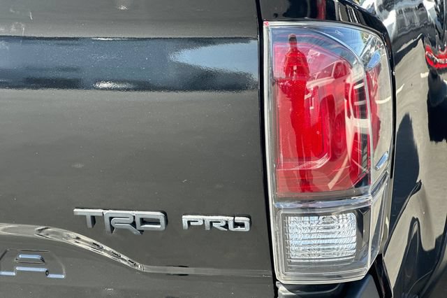 Certified 2021 Toyota Tacoma TRD Pro AWD/4WD image 32