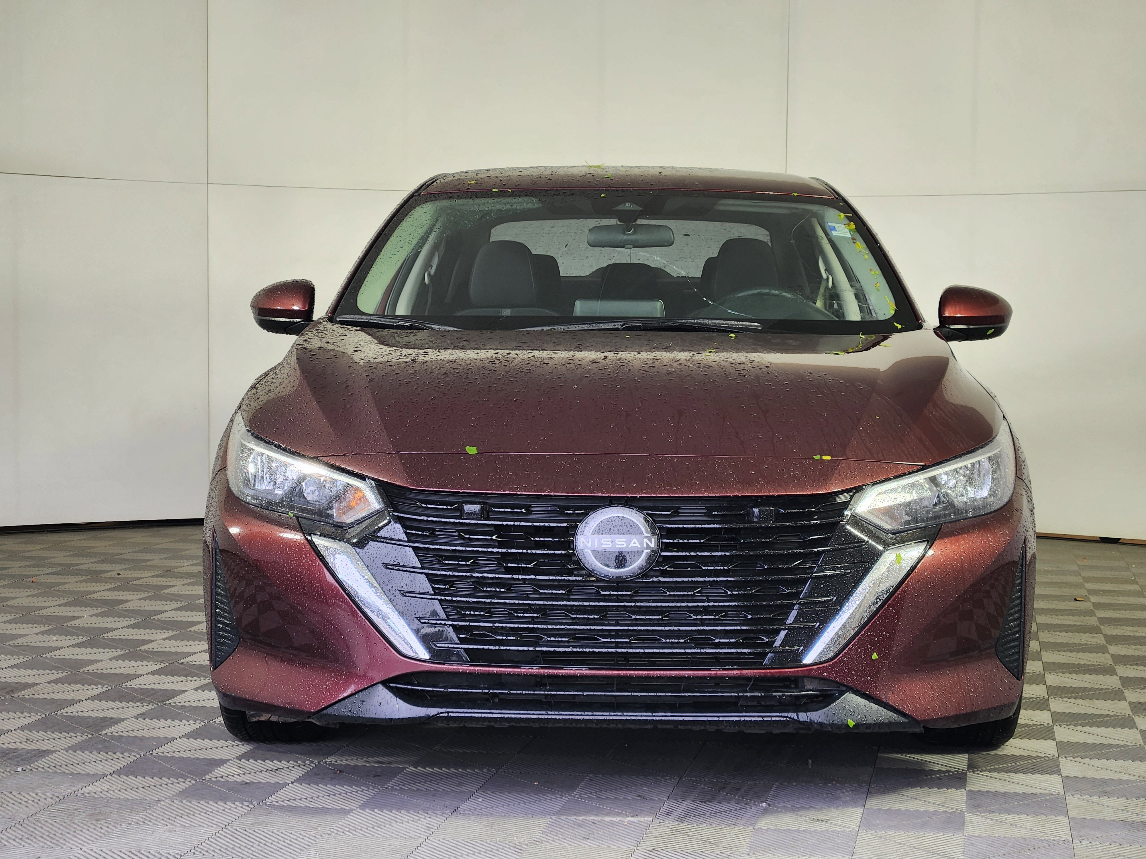 Used 2024 Nissan Sentra SV FWD image 2
