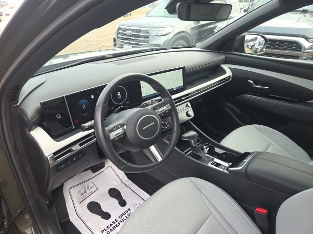Used 2025 Hyundai Santa Cruz Limited image 23