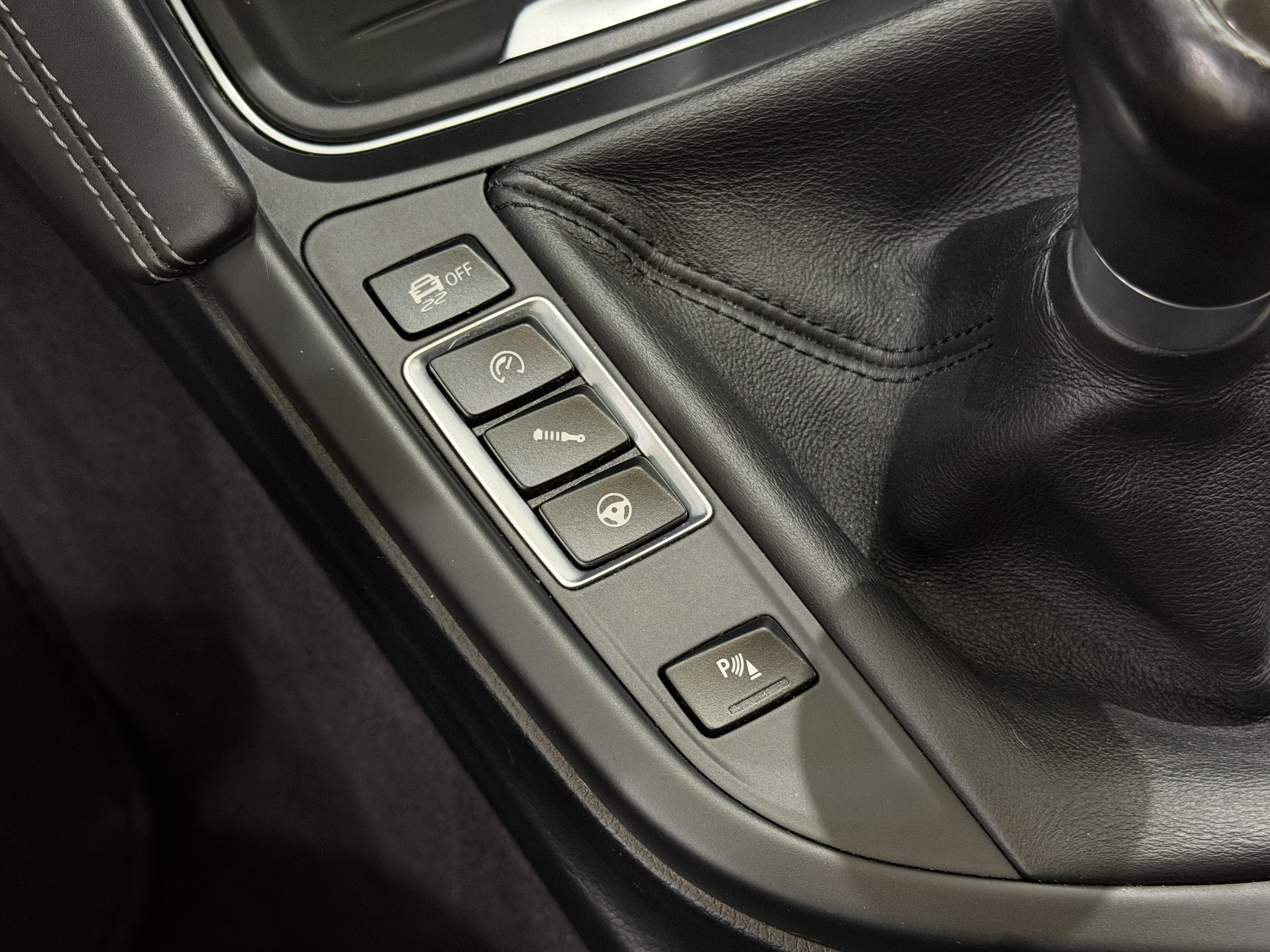 Used 2015 BMW M4 Coupe RWD image 37