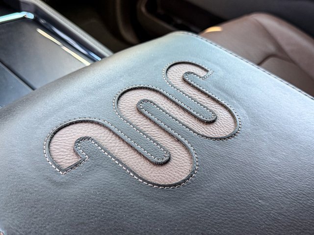 Used 2024 Ford Expedition King Ranch image 15