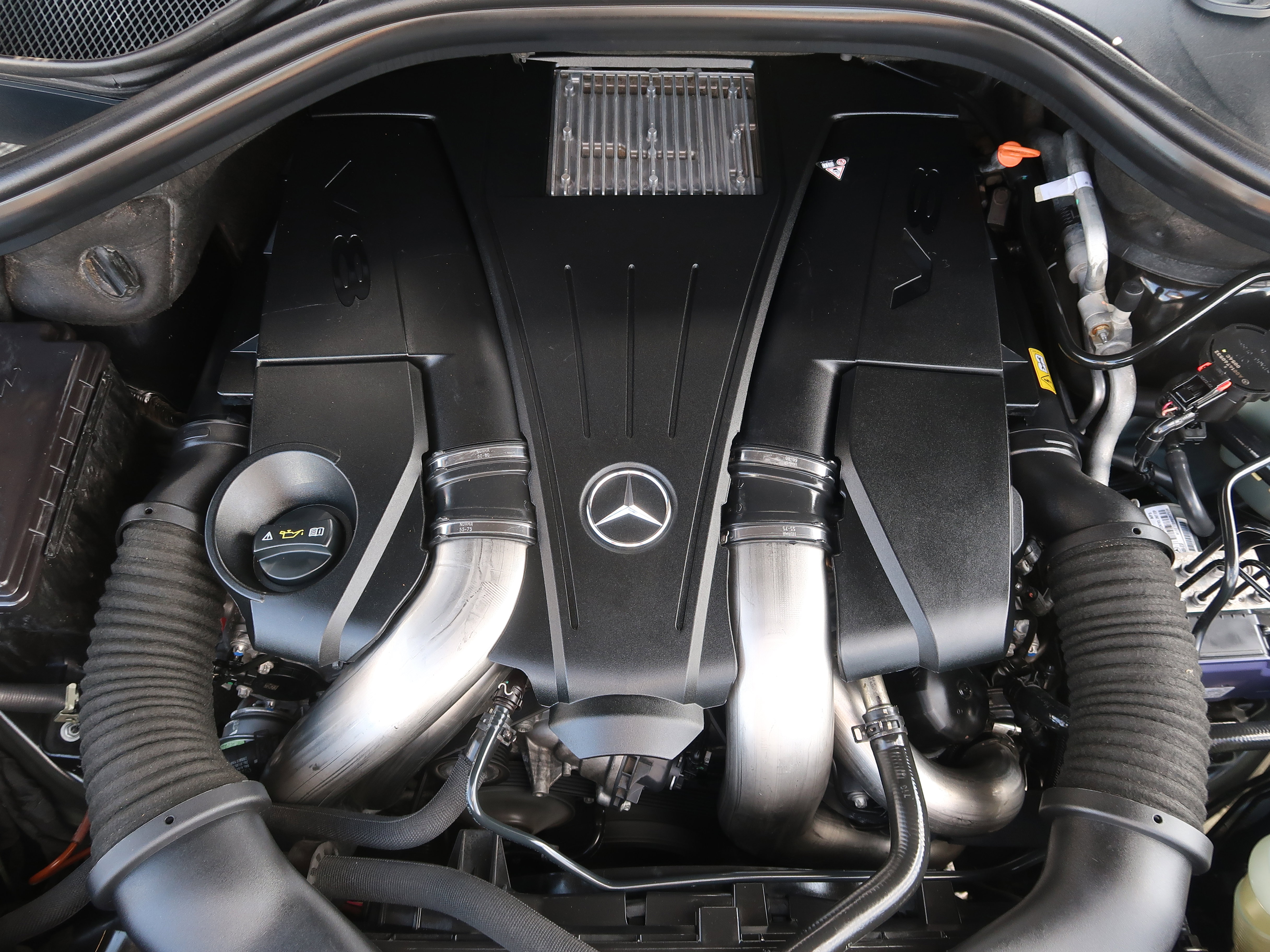 Used 2014 Mercedes-Benz GL 550 4MATIC image 51