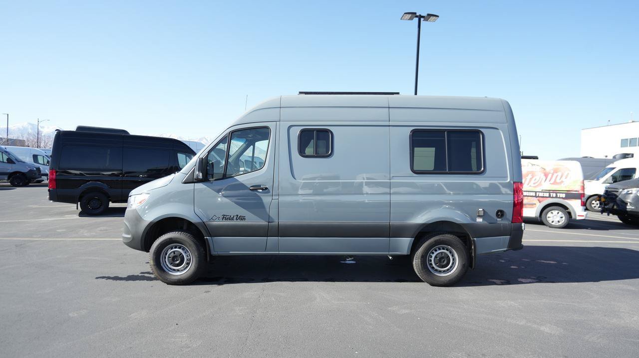 Used 2022 Mercedes-Benz Sprinter 2500 image 4