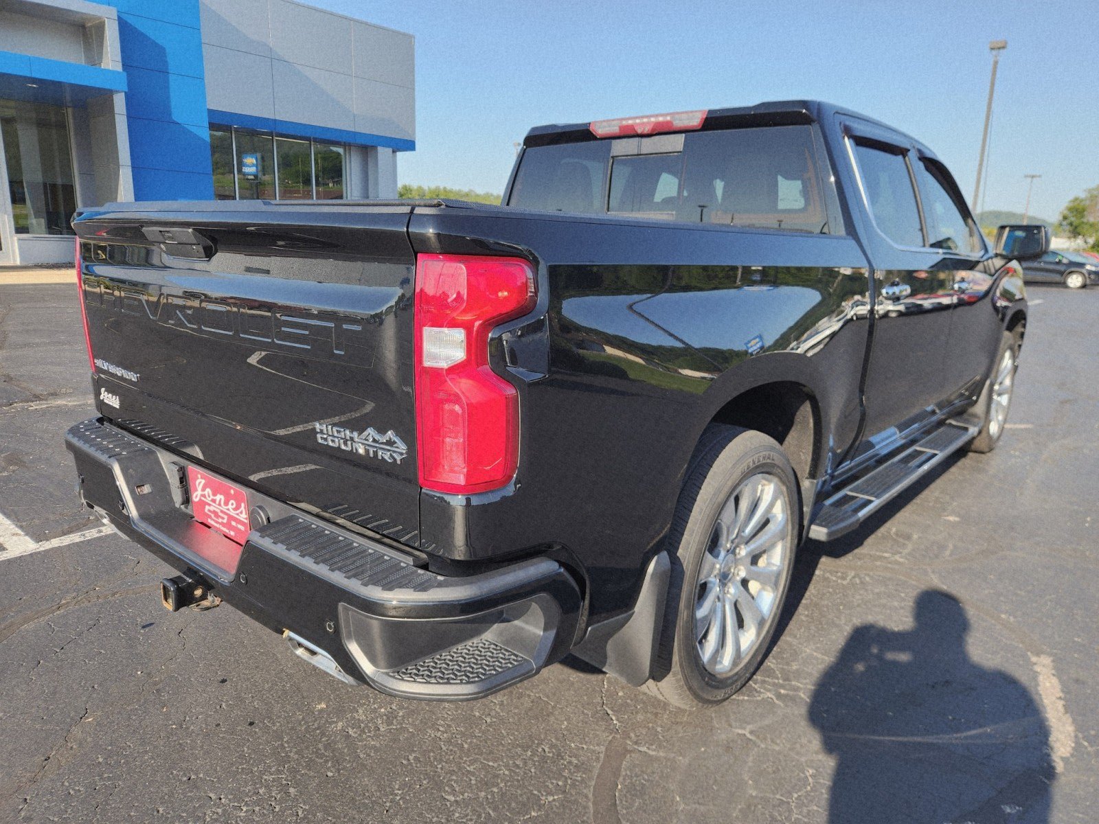 Used 2021 Chevrolet Silverado 1500 High Country w/ Technology Package AWD/4WD image 5