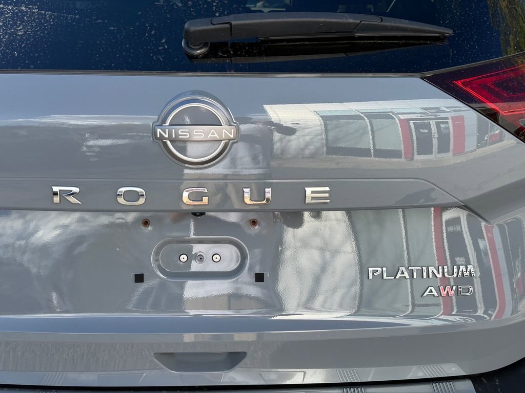 Used 2023 Nissan Rogue Platinum w/ Platinum Premium Package AWD/4WD image 35