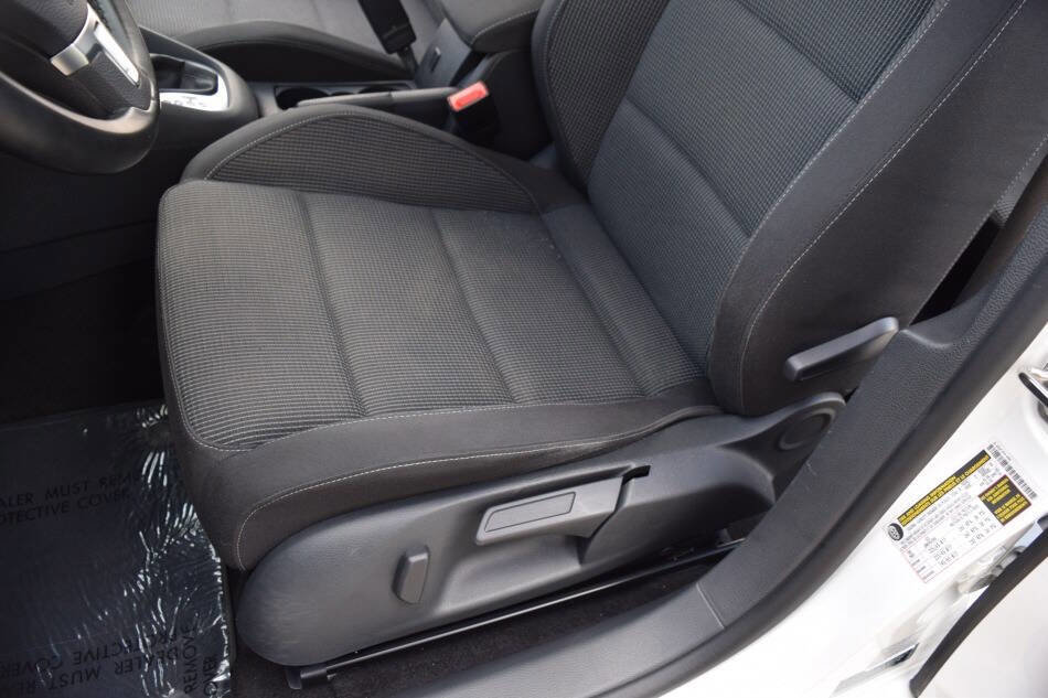 Used 2013 Volkswagen Golf TDI image 44