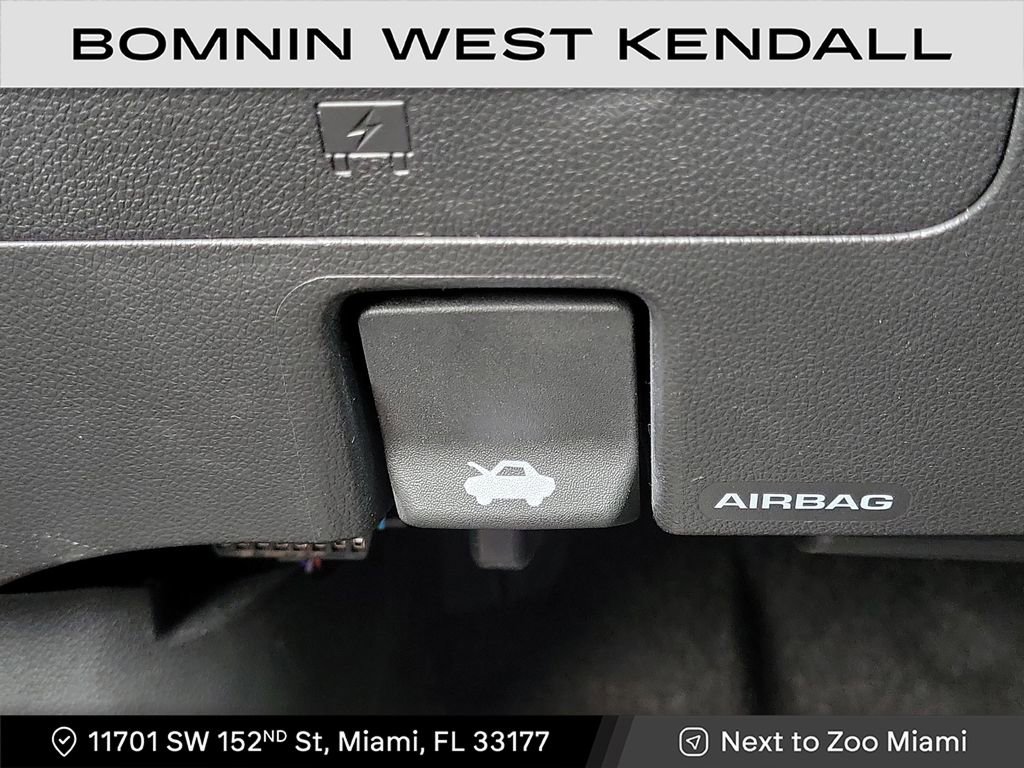 Used 2023 Chevrolet TrailBlazer LT w/ Convenience Package image 24