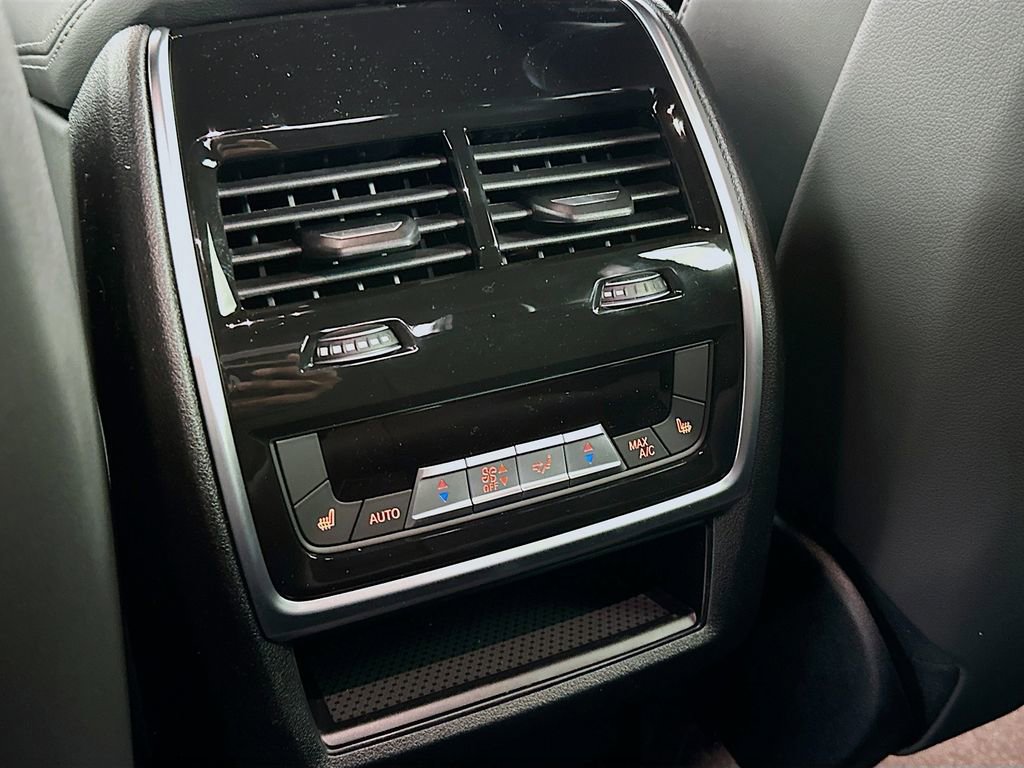 New 2026 BMW X6 M60i image 33