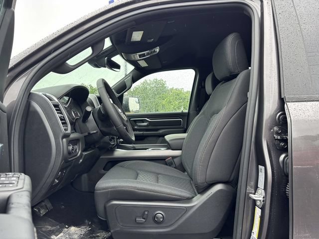 New 2026 RAM 1500 4x4 Crew Cab image 5