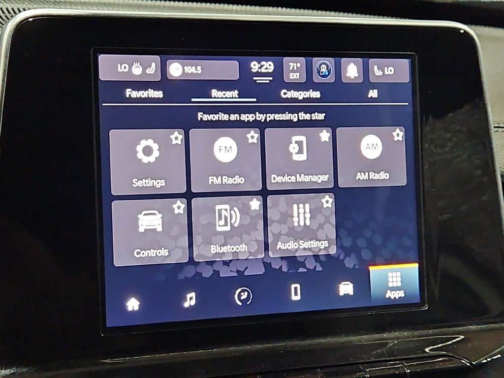 Used 2025 Jeep Compass Latitude w/ Sun & Sound Group AWD/4WD image 17