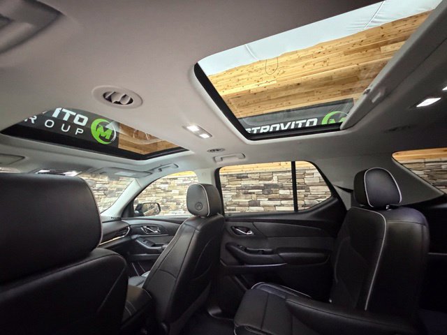 Used 2021 Chevrolet Traverse High Country w/ LPO, Floor Liner Package AWD/4WD image 31