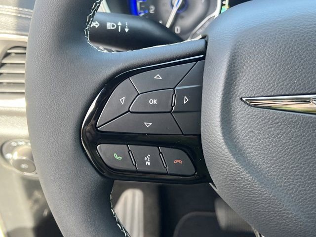 New 2026 Chrysler Pacifica Limited image 20