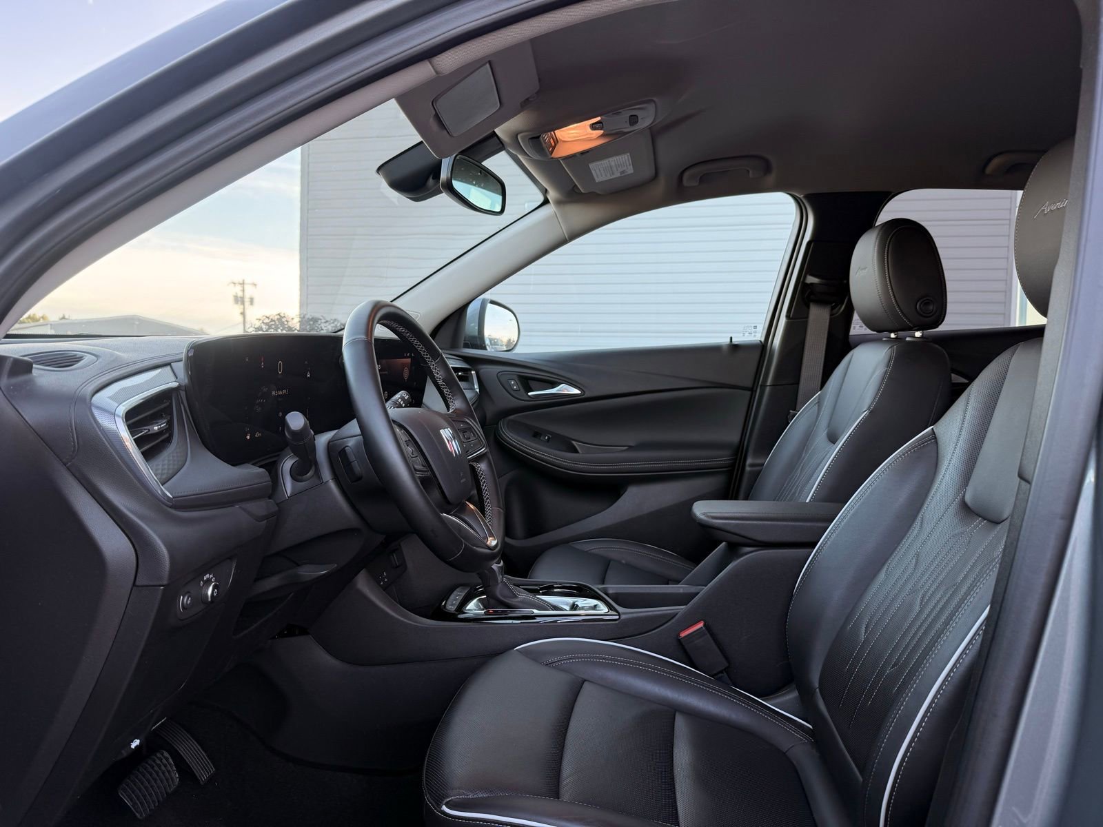 Used 2024 Buick Encore GX Avenir image 13